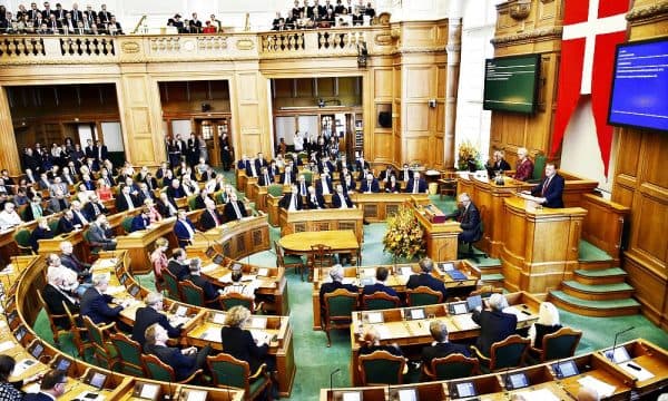Sistemi danez, favorizon më pak partitë e mëdha dhe koalicionet
