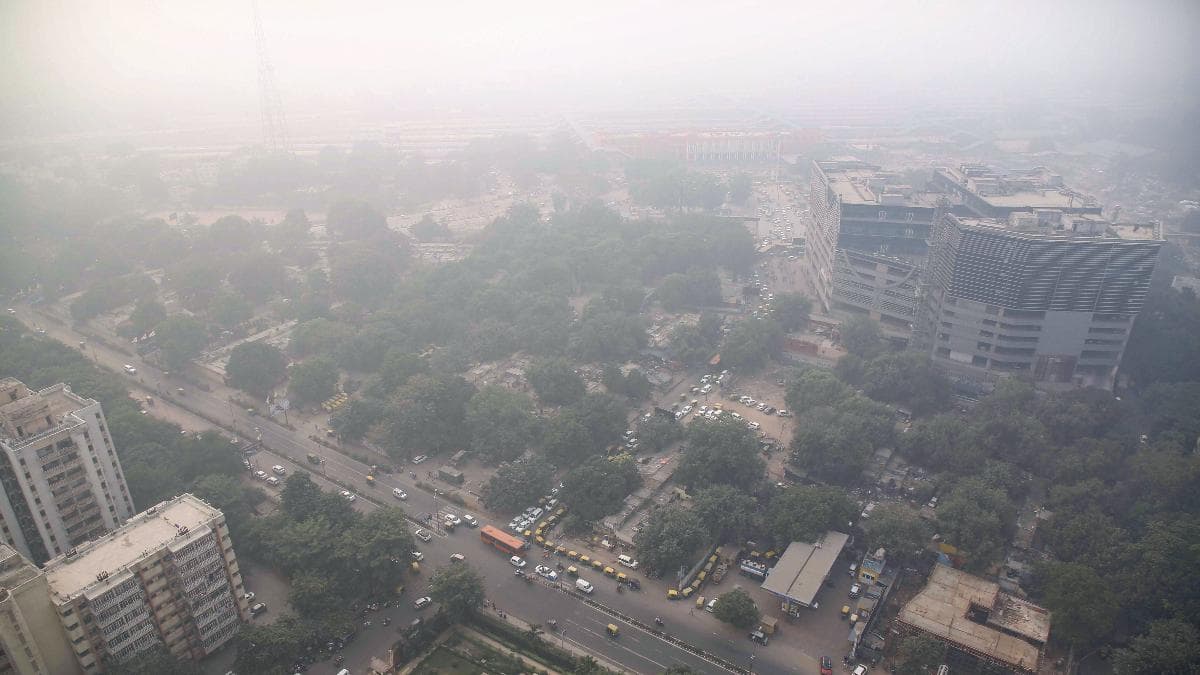 Indi, kthehet makthi i smogut në Delhi