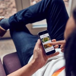 Amazon zgjeron spektrin e shitjeve online, konkurrencë e fortë me kompanitë në Europë