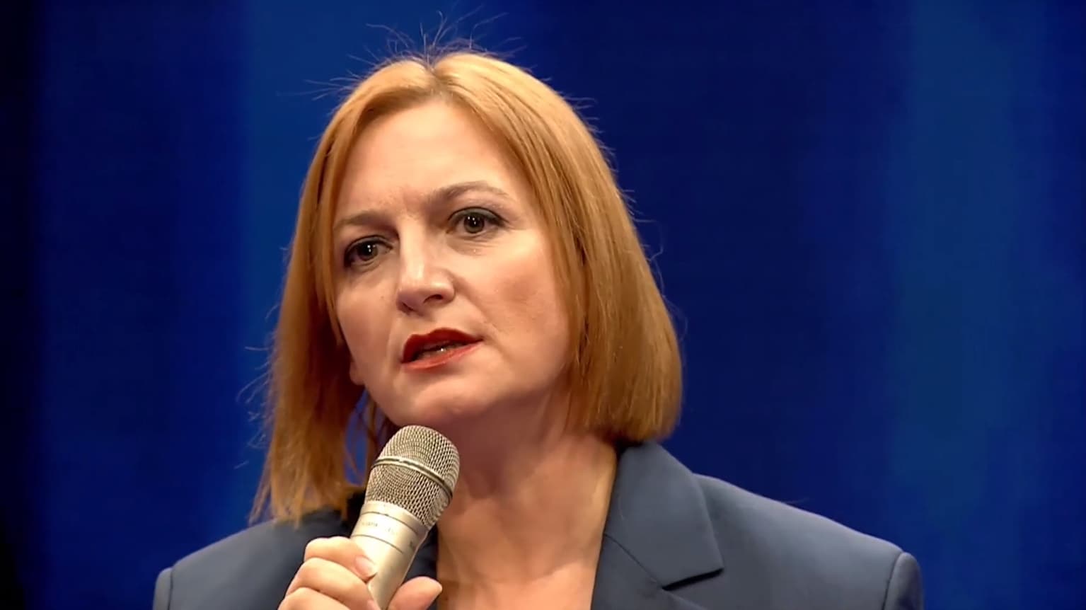Denaj: 5 mijë euro grant për çdo emigrant që kthehet në Shqipëri