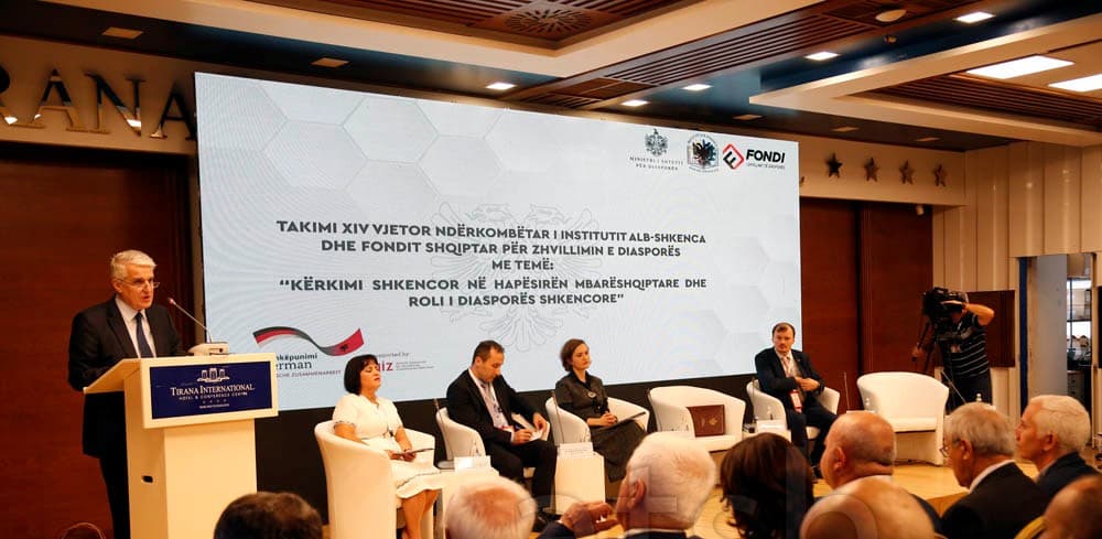 Konferenca dyditore “Roli i Diasporës shkencore”/ Studiues shqiptar nga mbarë bota paraqesin studimet e tyre