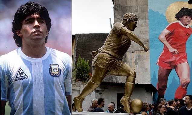 Maradona përjetësohet me një statujë në Buenos Aires në ditëlindjen e tij (FOTO)