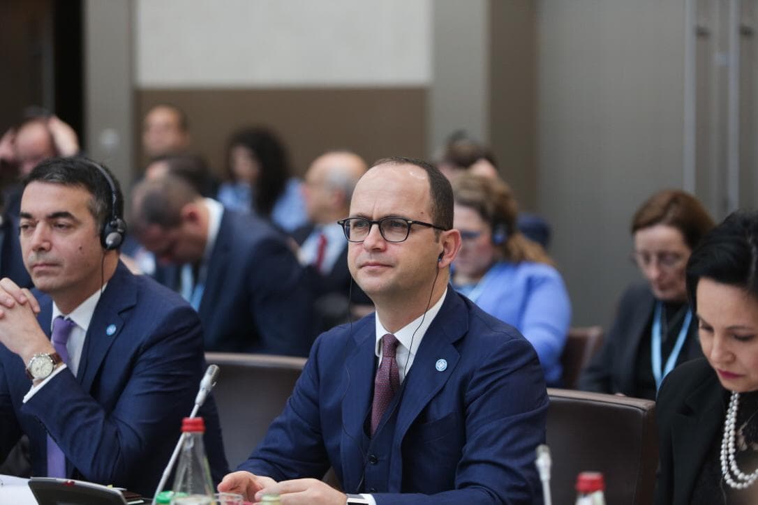 Dëbimi i diplomatëve të Iranit, Mike Pompeo telefonon ministrin Bushati