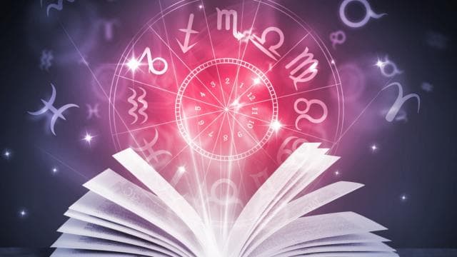 "Ma lexo fatin në yje", një histori e shkurtër e astrologjisë