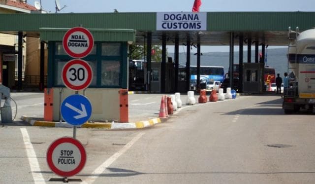 Maqedonia e Veriut nga 26 qershori hap kufijtë, nuk do të ketë më teste dhe vetëkarantinim