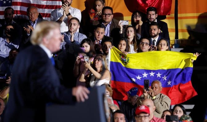 Largohuni nga Maduro ose humbni gjithçka, Trump paralajmëron ashpër ushtrinë venezueliane