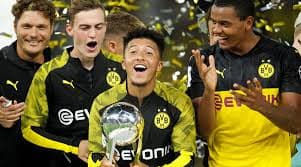 PSG dhe Dortmund marrin trofetë e para të sezonit (VIDEO)