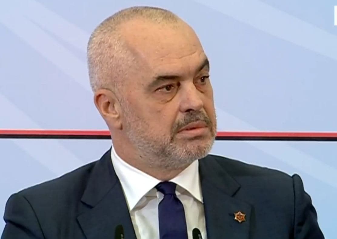 Rama me uniformat blu: Ndaj shpifjeve mbyllni veshët si Odiseja ndaj këngës së sirenave (VIDEO) 