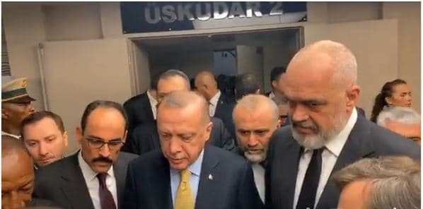 Tërmeti, Rama kërkon ndihmë në Turqi: Kurani thotë se katastrofat njerëzore janë sprova (VIDEO)