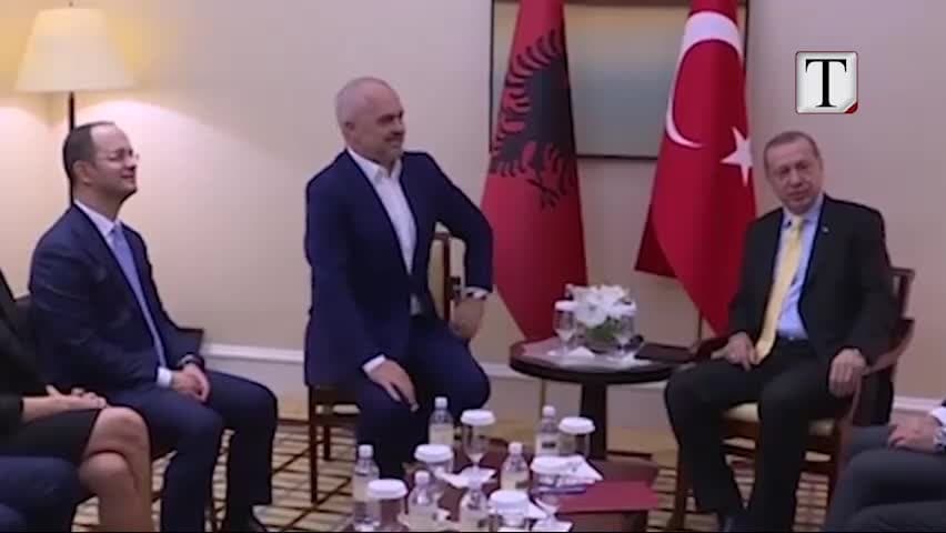 Gazetarja franceze e pyet për investime turke, Rama: E ardhmja jonë BE (VIDEO)