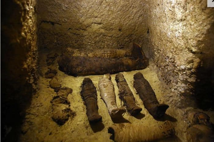 Egjipt, zbulohen 40 mumie të epokës së Ptolemeut
