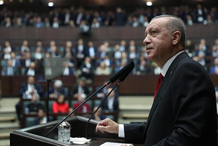 Parlamenti turk do të vendosë për dërgimin e trupave në Libi