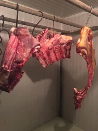 Siguria në ushqim/ AKU bllokon mbi 21 ton ushqime në një javë (FOTO)