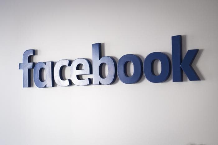 Facebook, 29 milionë përdoruesve iu vodhën të dhënat