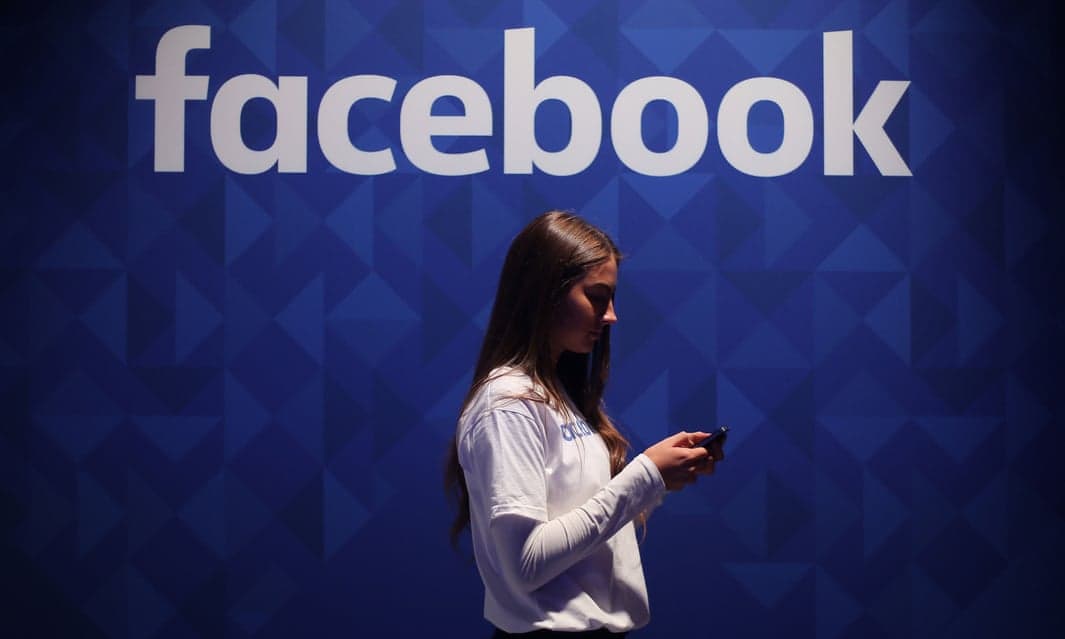 Bashkëthemeluesi i Facebook-ut bën thirrje për mbylljen e tij