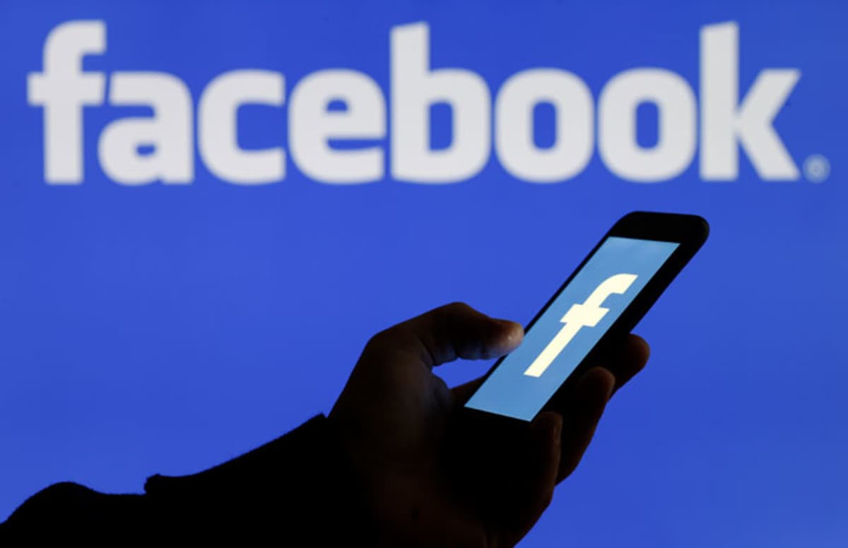 Facebook ndryshon logon (FOTO)