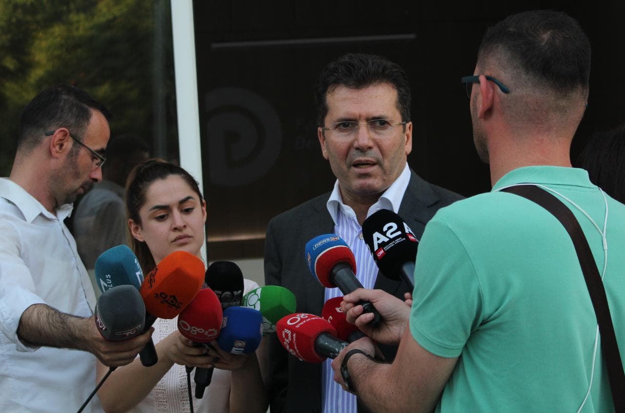 Mediu: Qëndresa qytetare do vazhdojë