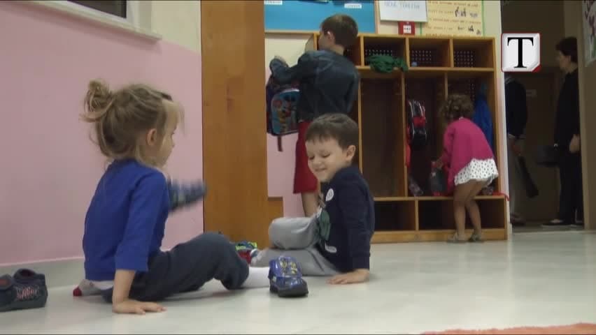 Mbyllet regjistrimi paraprak në kopshte dhe shkolla (VIDEO)