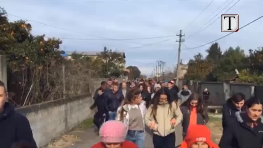 Inceneratori i Fierit, fshati Verri sërish në protestë (VIDEO)
