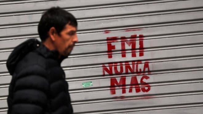 Argjentina “ul kokën” para FMN-së, merr 50 miliardë dollarë borxh