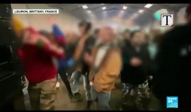  Festime në Francë/ U grumbulluan 2500 persona, ndërhyn policia (VIDEO)