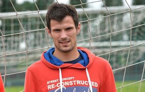Futbolli kroat në zi, ndërron jetë në fushë Bruno Boban (VIDEO)