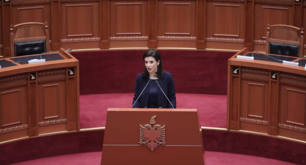 Gjonaj akuza opozitës: Askush nuk do t’i fshihet drejtësisë me akrobacira procedurale