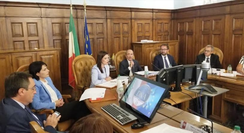 Gjonaj dhe Marku takohen me prokurorin e Antimafias italiane: Bashkëpunim për goditjen e grupeve kriminale në Itali dhe Shqipëri