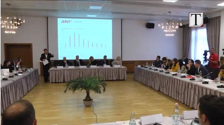 Gjuha e kryeministrit ndaj medias, PS: Trend global (VIDEO) 