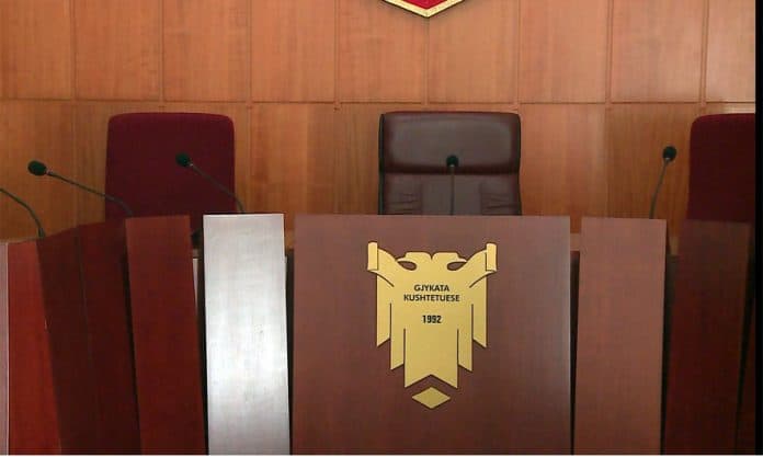 Kuvendi shpall gjashtë kandidaturat për një vend vakant në Gjykatën Kushtetuese