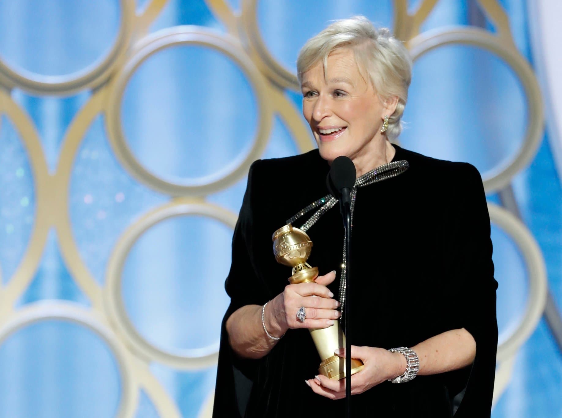 Golden Globe/ Glenn Close i rrëmben çmimin Lady Gagës dhe zemrën e publikut me fjalimin prekës