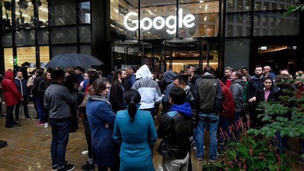 Mijëra punonjës organizojnë protesta globale pas akuzave për ngacmime seksuale nga drejtuesit e Google