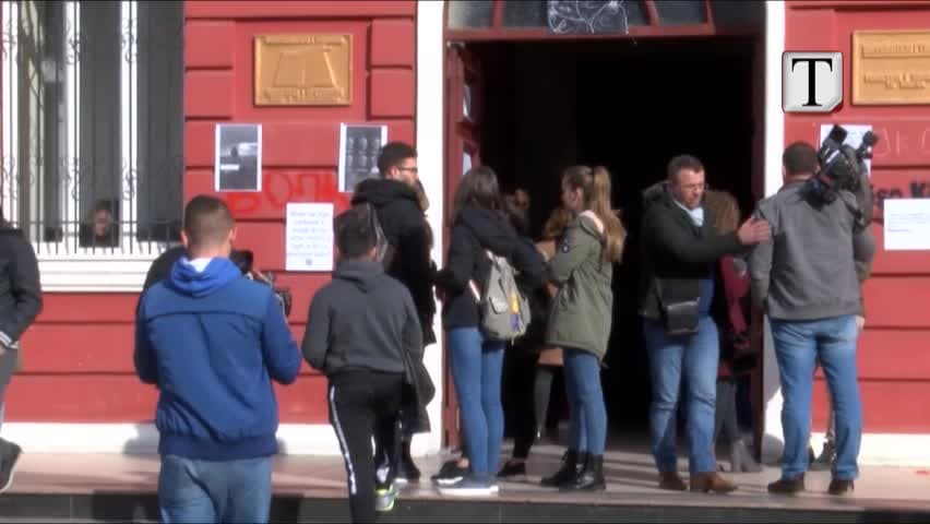 Greva/ Pedagogët vendosin të krijojnë sindikatë (VIDEO)