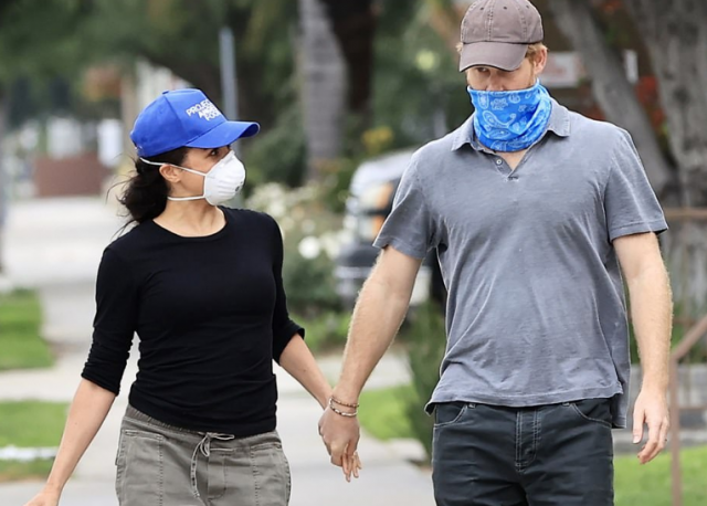 Dalin pamjet e vilës ku po kalojnë karantinën Meghan dhe Harry