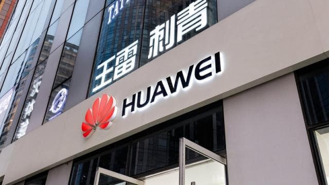 Huawei i bën thirrje SHBA-së të rishikojë kufizimet