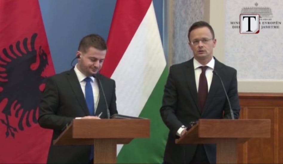 Ministri i Jashtëm hungarez: Shtyrja e negociatave, e papranueshme (VIDEO)