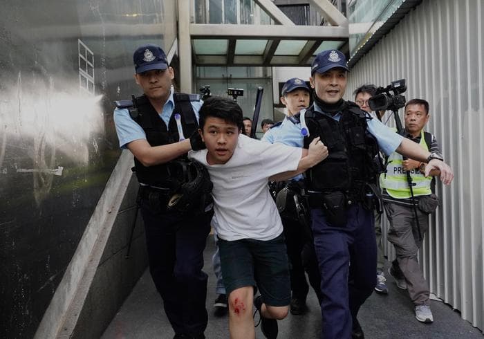 Përleshje të reja në Hong Kong