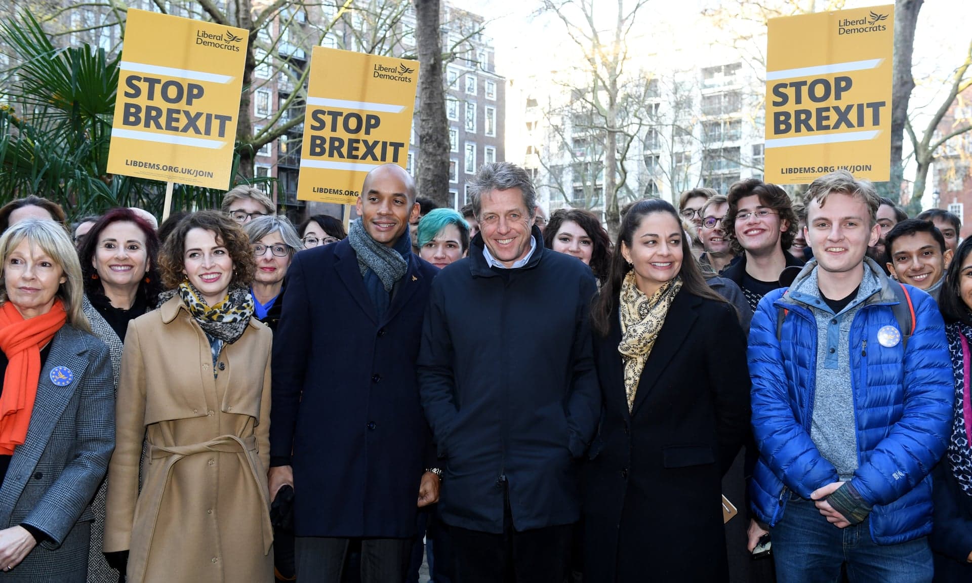 Hugh Grant: Po përpiqem të parandaloj një katastrofë kombëtare
