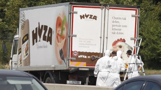 Hungaria burgos bandën për vdekjen e 71 emigrantëve në kamion