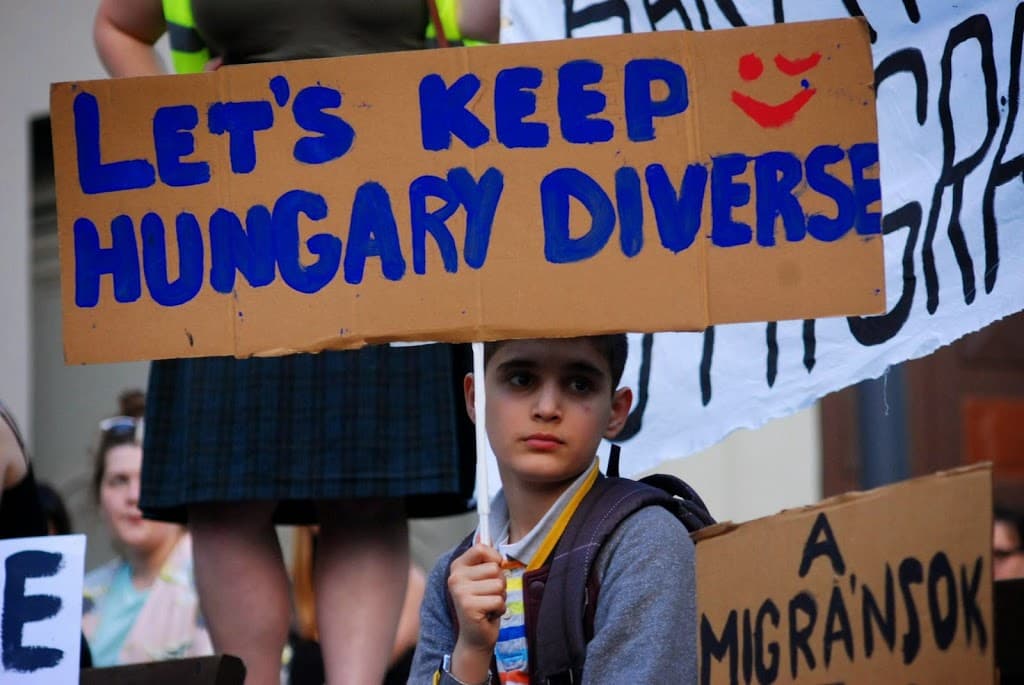 Emigrantët, Hungaria: Nuk kemi marrëveshje me Merkelin