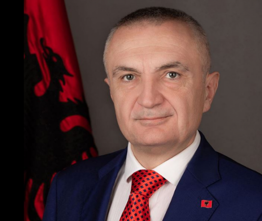 Meta uron Pashkët: Bashkëpunim për interesin kombëtar, kujdes ndaj shtresave në nevojë