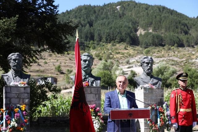 Meta: Koha për të ecur në gjurmët e rilindasve të vërtetë