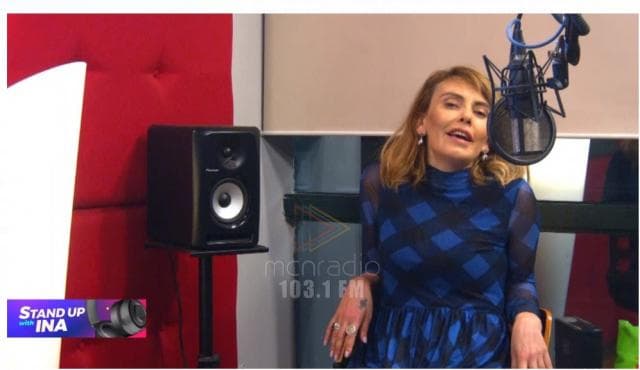 “Stand up with Ina”, emisioni i fundjavës ku do të gjeni pjesë nga vetja (VIDEO)