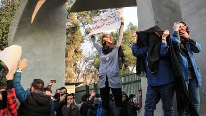Protestat në Iran, 90 studentë ndodhen në mesin 1 mij të arrestuarve