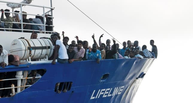 Kriza e emigrantëve, Salvini i mbyll portet anijeve të shpëtimit