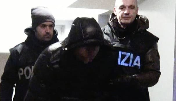 Parukeria shqiptare pyeste klientet kur iknin me pushime, ish-burri i vidhte shtëpinë