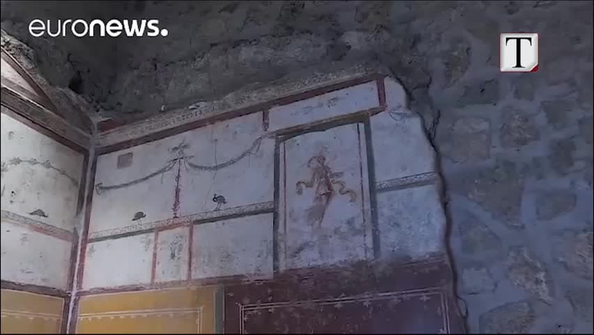 Itali, hapen tre shtëpi të reja të Pompeit (VIDEO)
