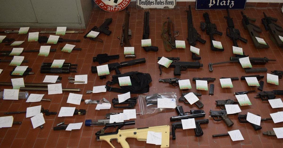 Itali, sekuestrohet arsenal armësh luftarake (VIDEO)