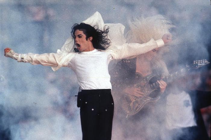 “Leaving Neverland”/ Pedofilia dhe lufta për pasurinë që Michael Jackson gjeneron edhe pas vdekjes 