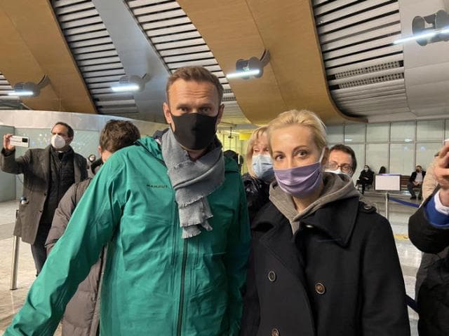 Kush është Julia Navalni, gruaja që mediat e Kremlinit e përshkruajnë si “projekti i Perëndimit”